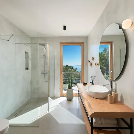 Bianka * Sveta Nedelja (Hvar)