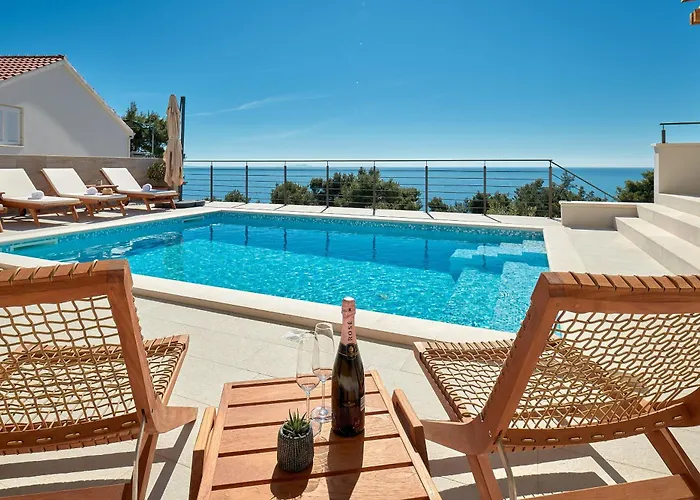 Bianka Sveta Nedelja (Hvar)